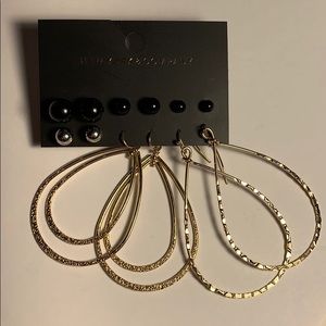 NEW YORK COMPANY earring set. 6 pairs.